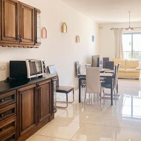 Xl Central Home - Sleeps 10 People Pieta Екстер'єр фото