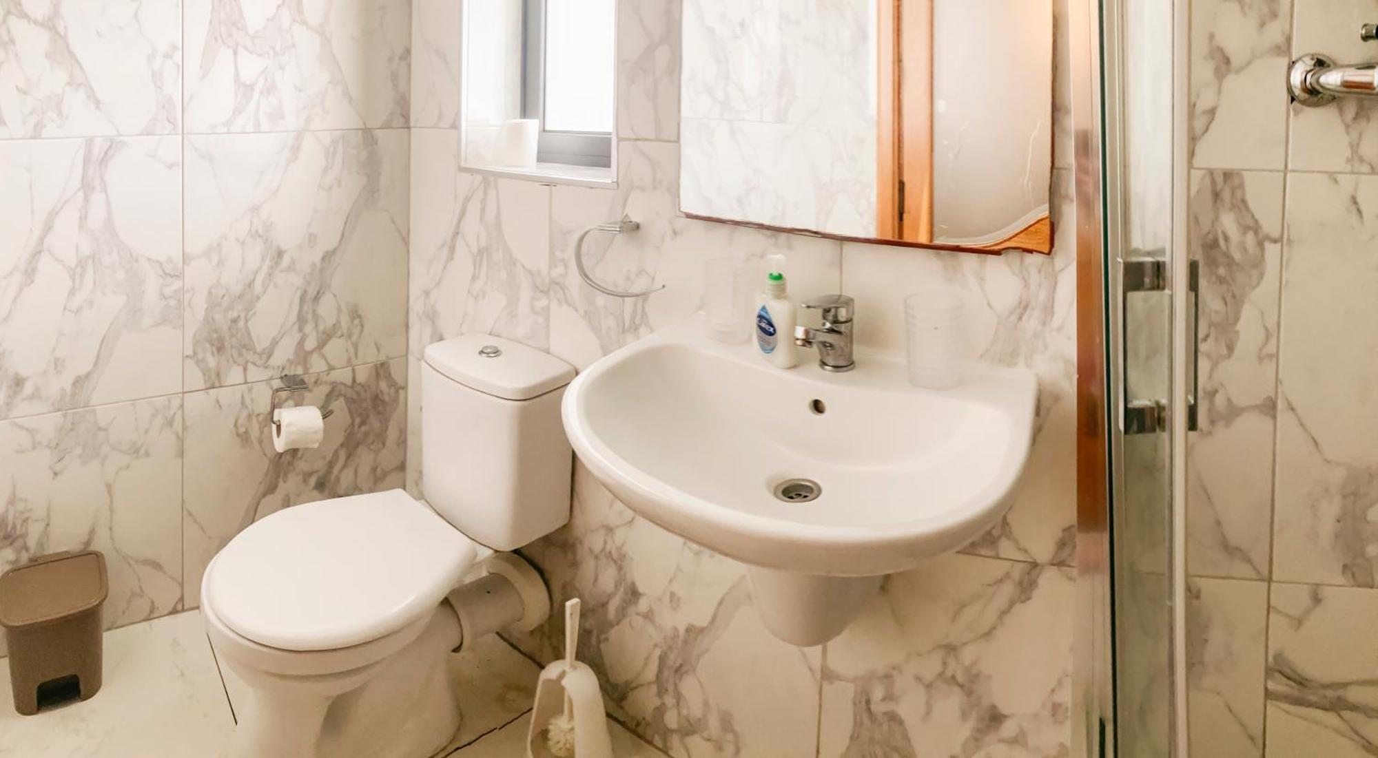 Xl Central Home - Sleeps 10 People Pieta Екстер'єр фото