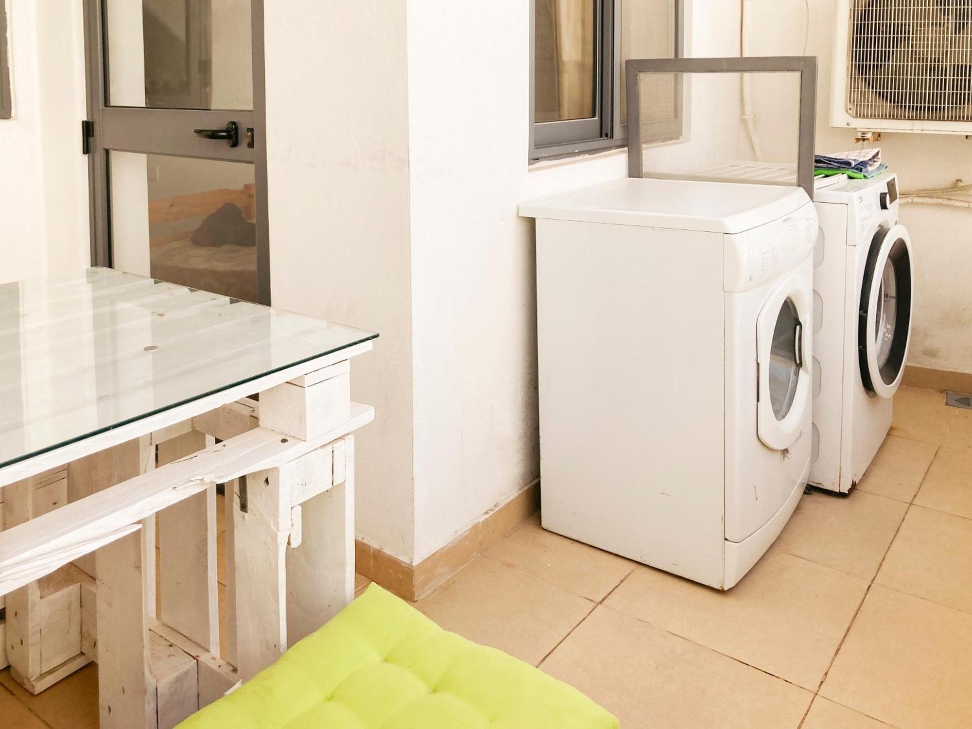 Xl Central Home - Sleeps 10 People Pieta Екстер'єр фото