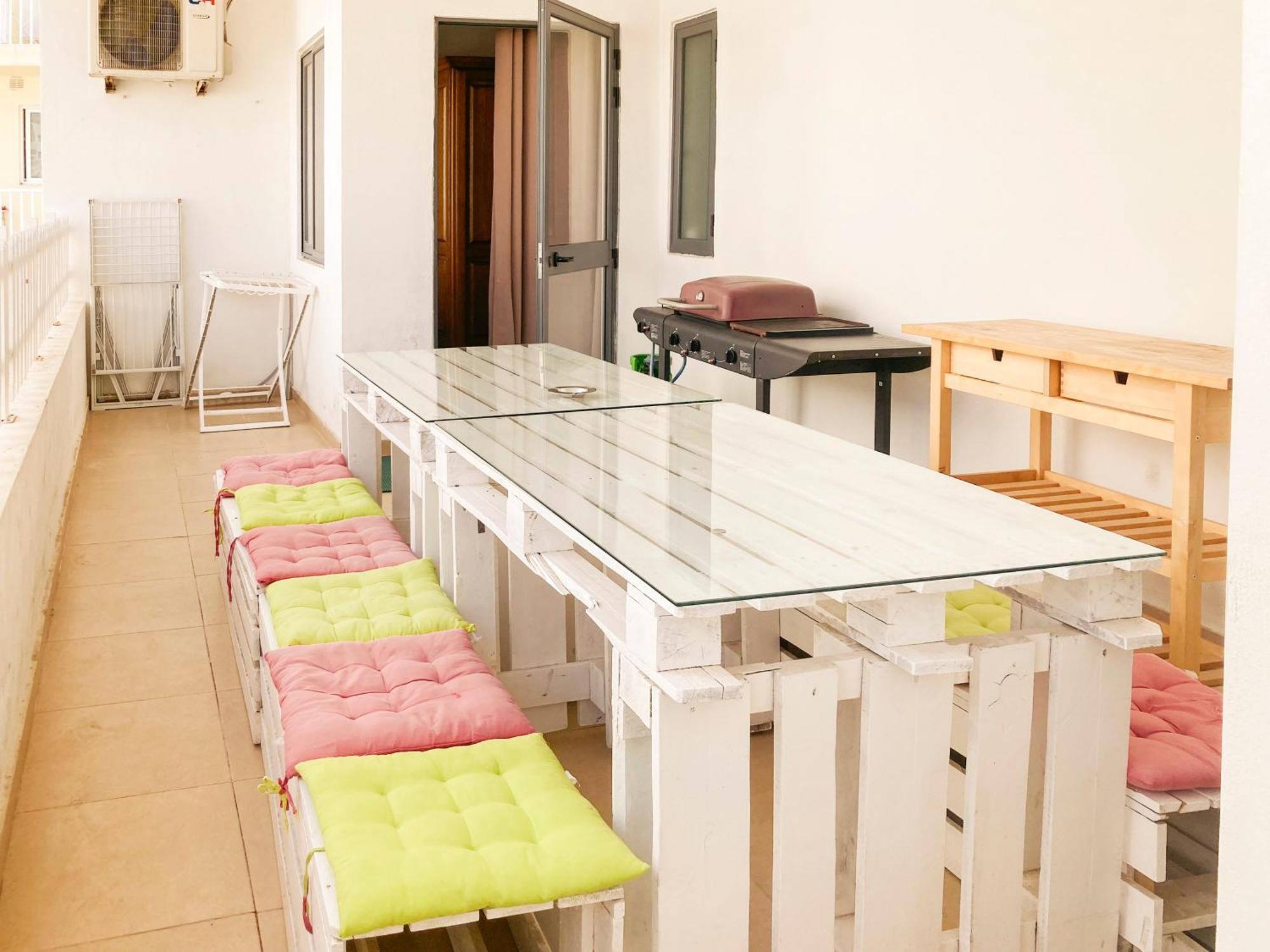 Xl Central Home - Sleeps 10 People Pieta Екстер'єр фото